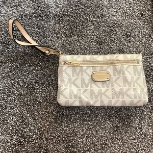 Michael Kors Wristlet/Wallet